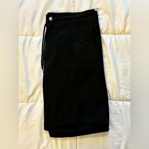 New H&M black shorts with Hem line in Medium - Slim fit